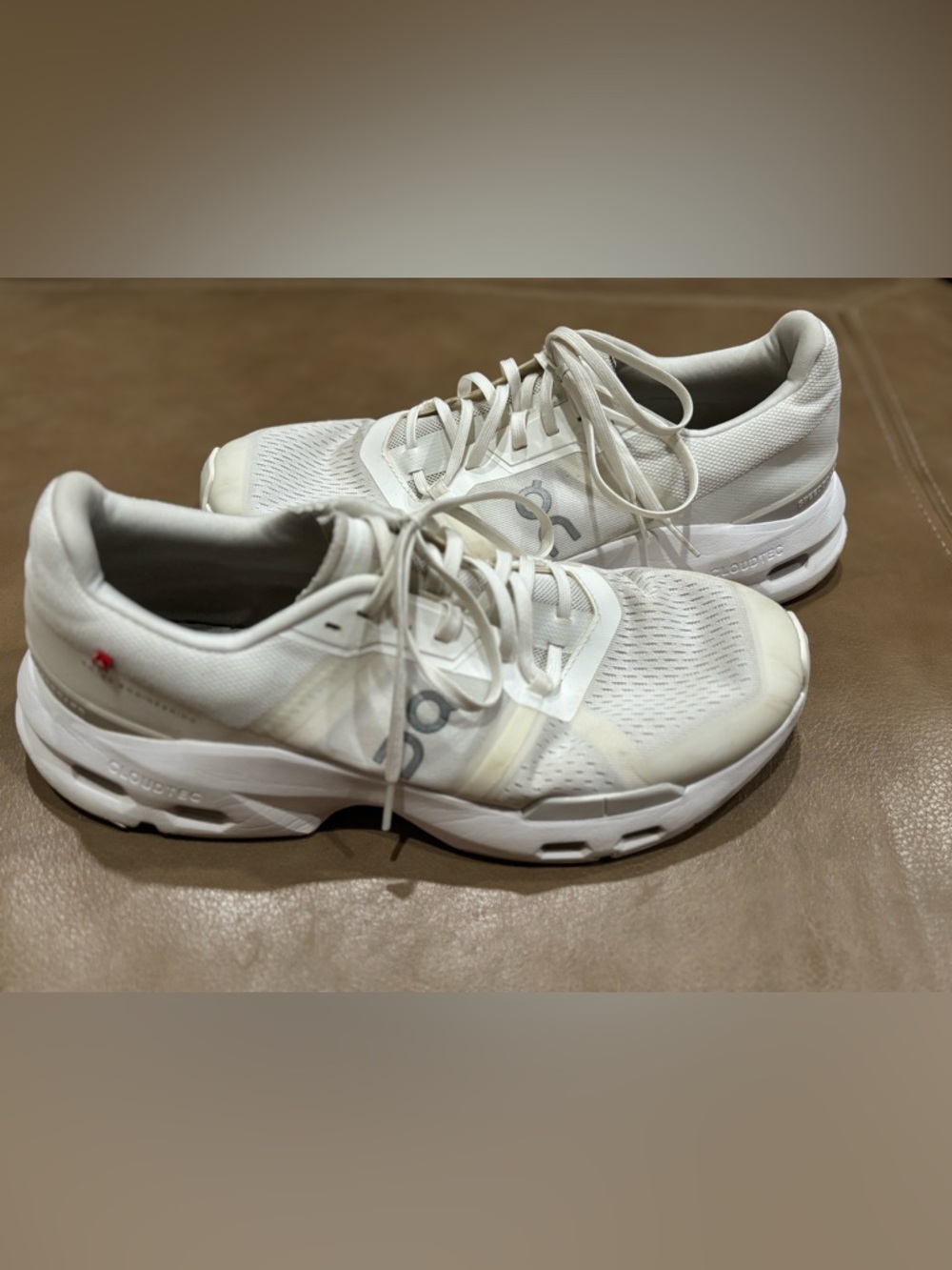 On Running Men's THE ROGER Advantage Pro Running Shoe - White/Cream - Picture 4 of 7